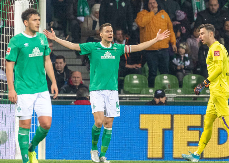 爱游戏登陆入口不来梅训练开放日,集结日强势反弹引观众欢呼,国王杯在即,训练强度显著提升的简单介绍