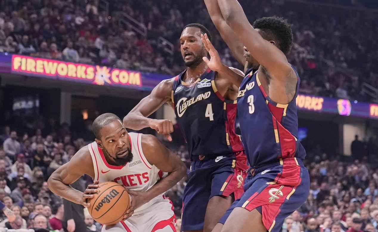 冲刺阶段休斯敦火箭手感冰凉:NBA常规赛节点到来;更衣室稳定;训练强度明显提升的简单介绍